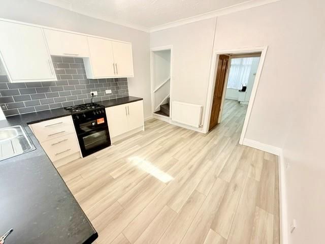 Property photo 3 of 15 11.Jpg