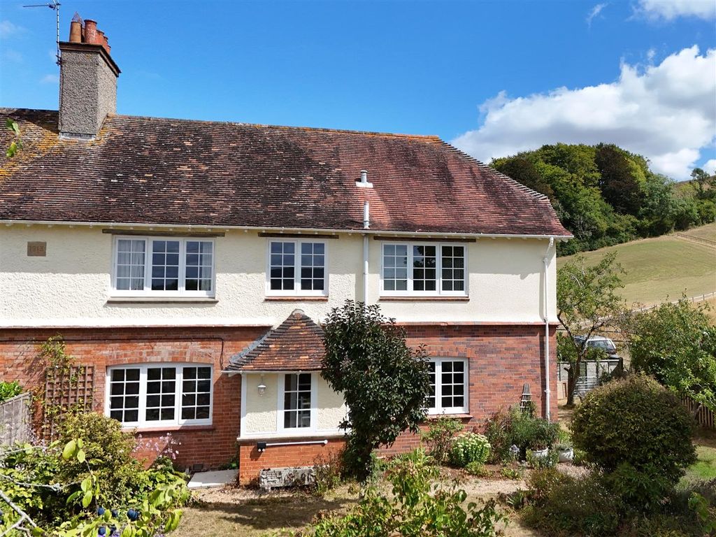 Property photo 2 of 50 Front.Jpg