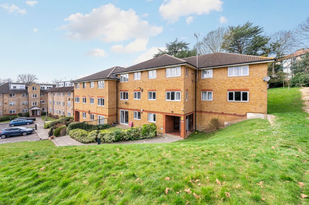 Property photo 1 of 10 Picture No. 15