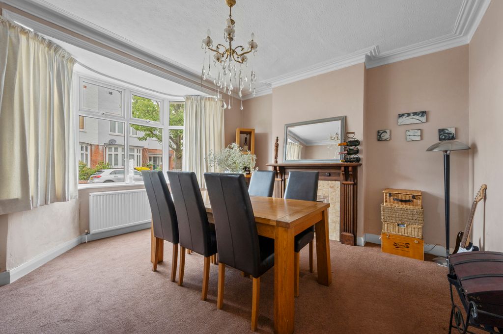 Property photo 3 of 31 Picture No. 29