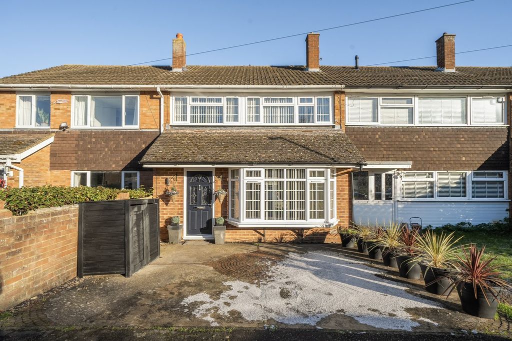 Property photo 1 of 18