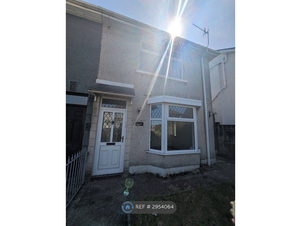 Property photo 1 of 18 Front Exterior