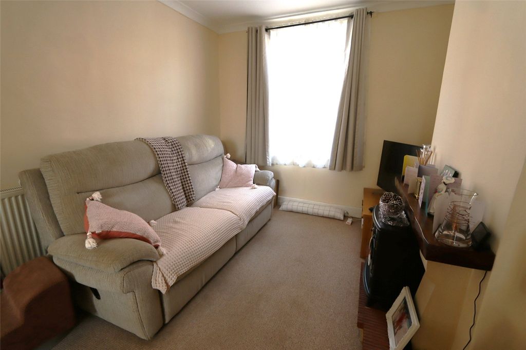 Property photo 2 of 9 Picture No. 06