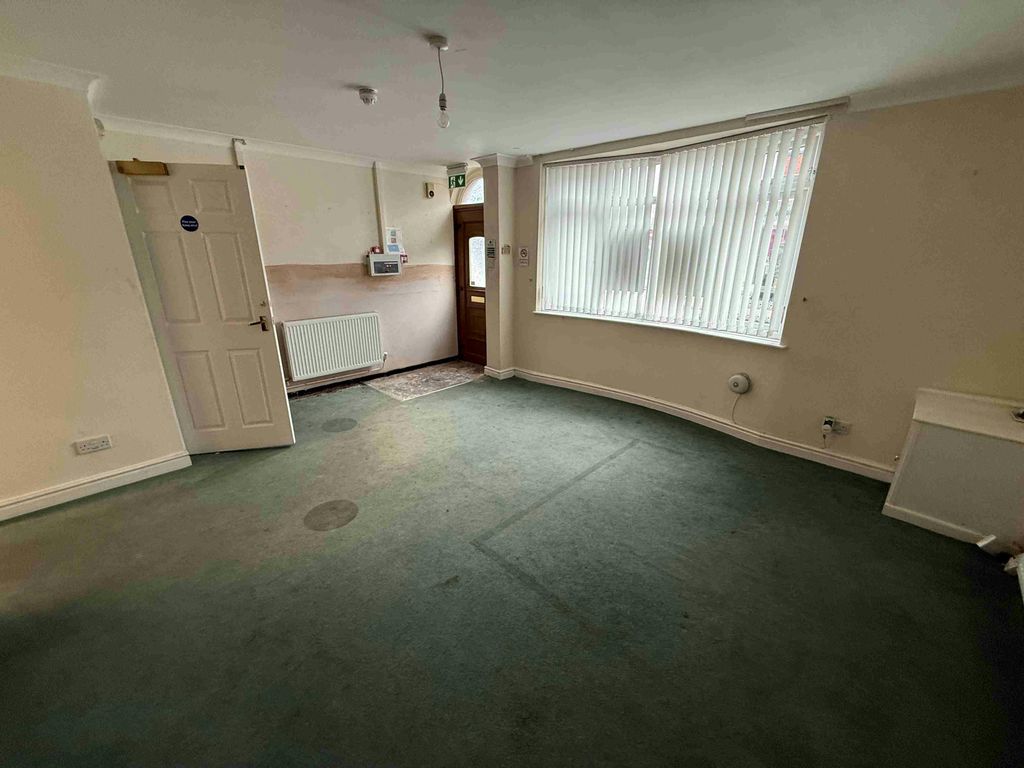 Property photo 2 of 12 Img_2890.Jpg