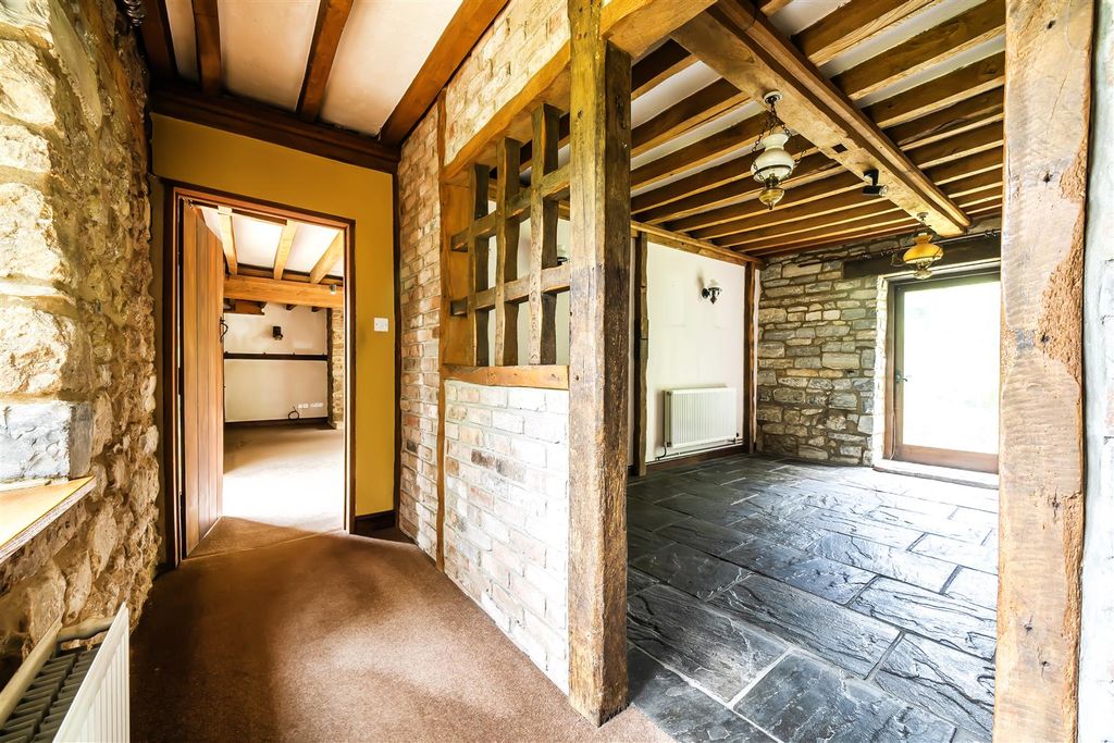 Property photo 2 of 20 Hall