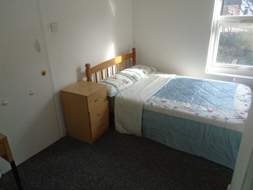 Property photo 2 of 6