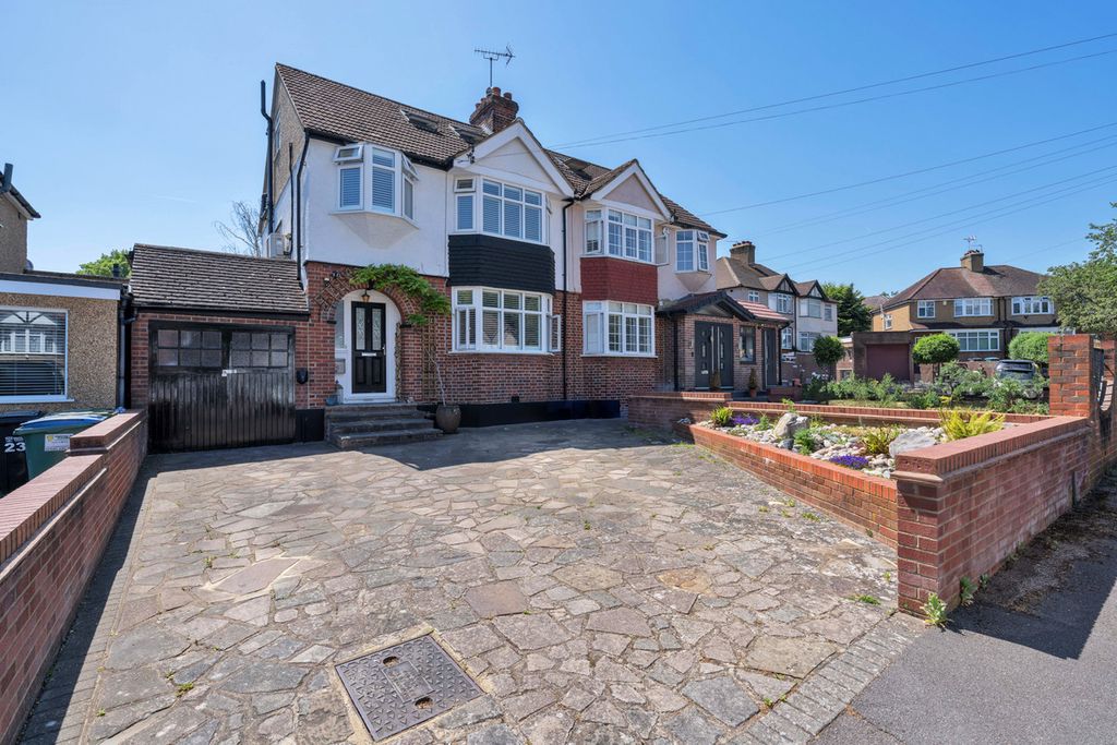 Property photo 1 of 24