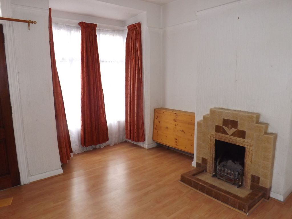Property photo 3 of 9
