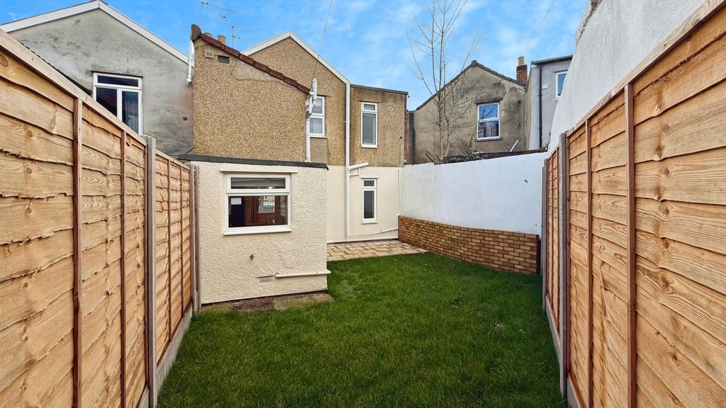 Property photo 2 of 25 Rear Garden