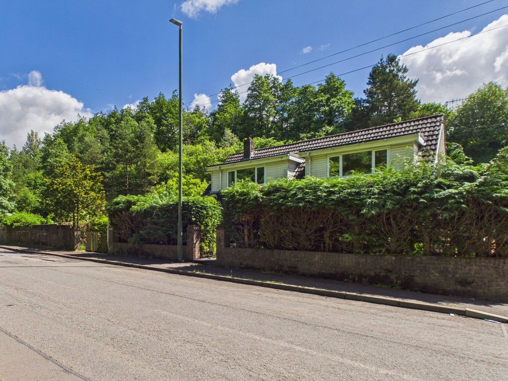 Property photo 1 of 52