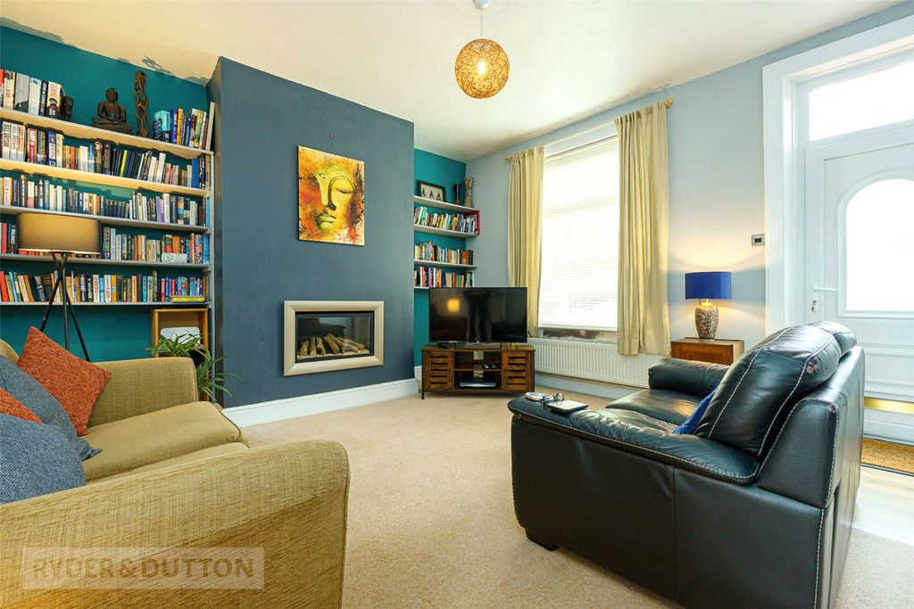 Property photo 2 of 16 Living Room
