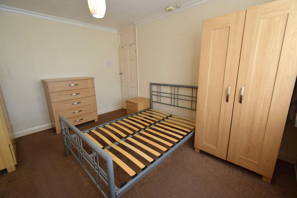 Property photo 3 of 16 Bedroom 2