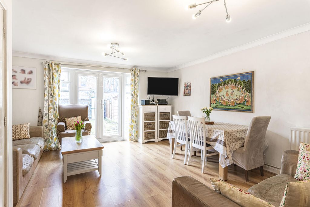 Property photo 2 of 15 Living Room