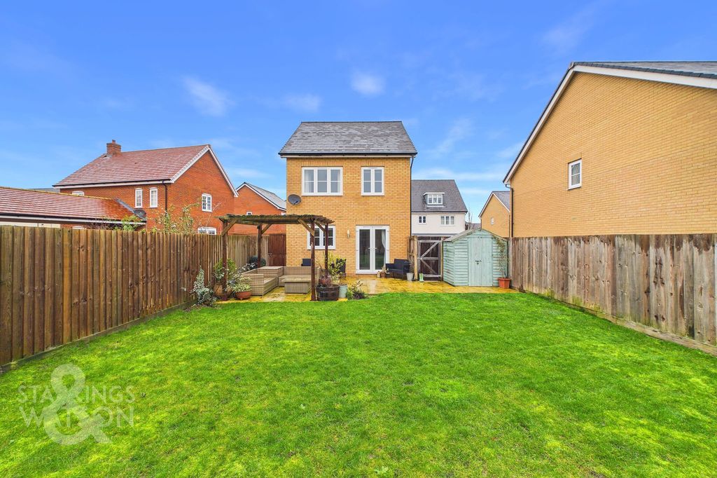 Property photo 3 of 24