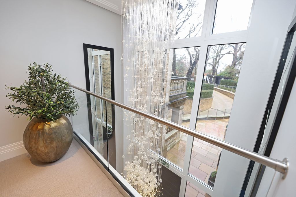 Additional image 13 of 3 bed flat to rentCamlet Way, Hadley Wood EN4