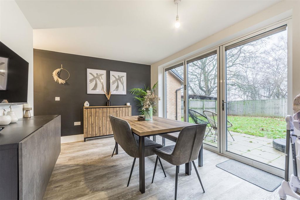 Property photo 3 of 24 Dining Room