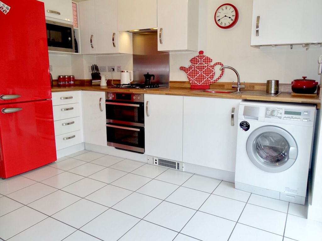 Property photo 2 of 13