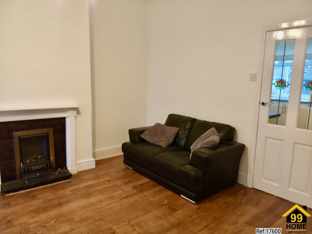 Property photo 1 of 12 Photo 0