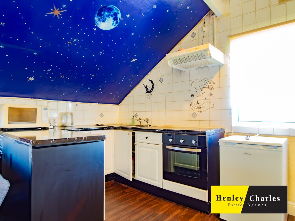 Property photo 3 of 6