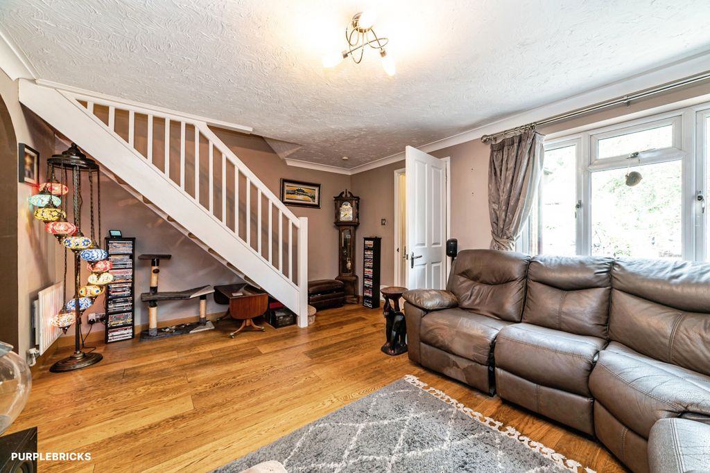 Property photo 3 of 13