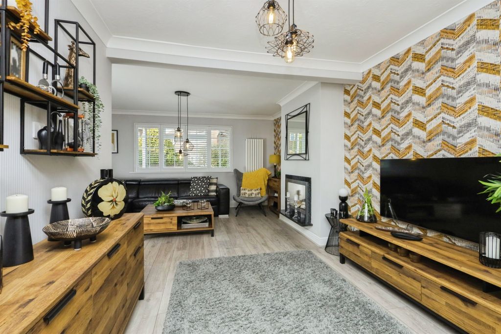 Property photo 3 of 20