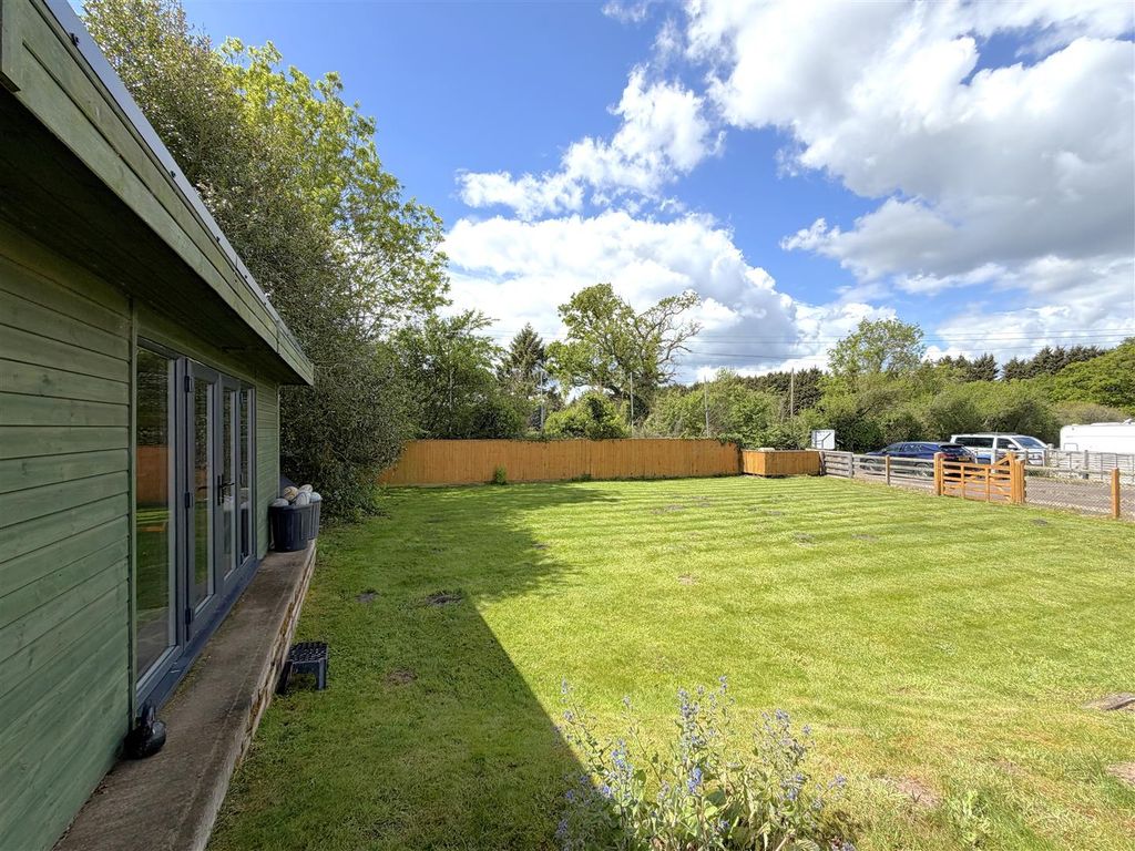 Property photo 3 of 30 Img_6216.Jpg