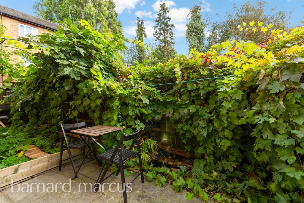 Property photo 3 of 9