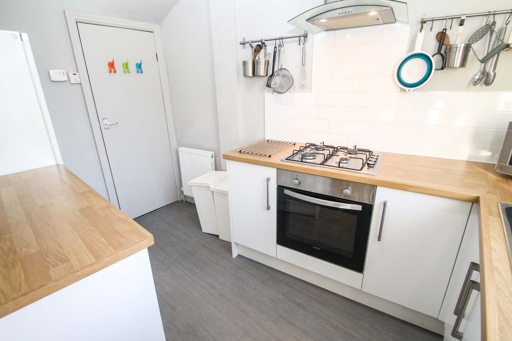 Property photo 1 of 8 Picture No. 04