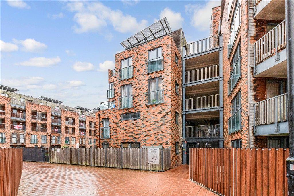 Property photo 3 of 6 External (Web)