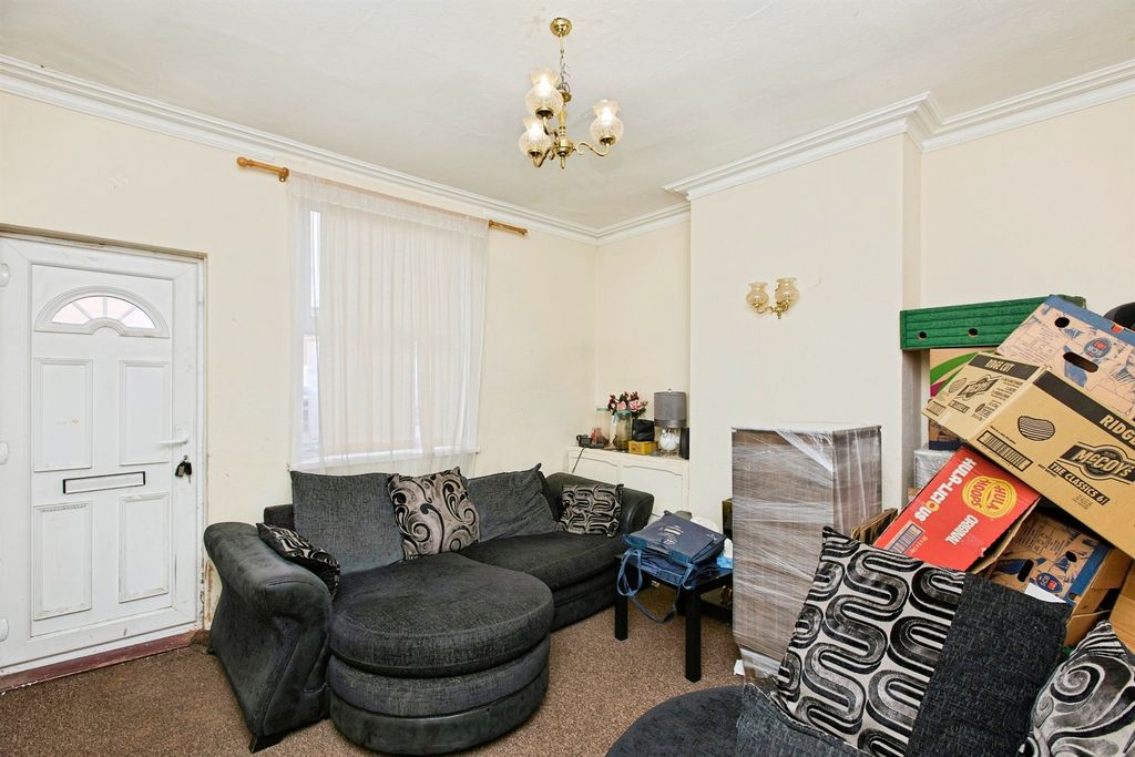 Property photo 2 of 11