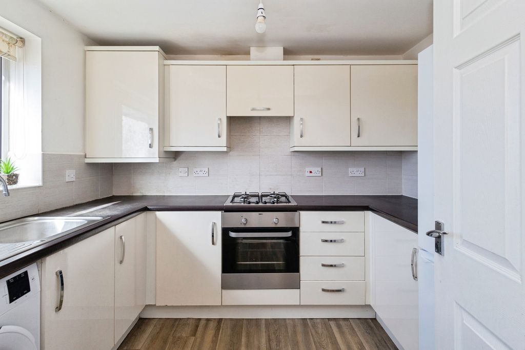 Property photo 2 of 20 Pbox-Img.Jpg