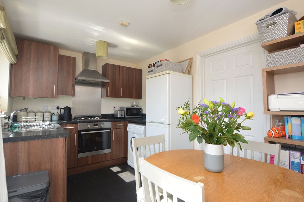 Property photo 3 of 12 Picture No. 12