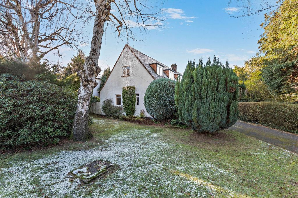 Property photo 2 of 16 Garden