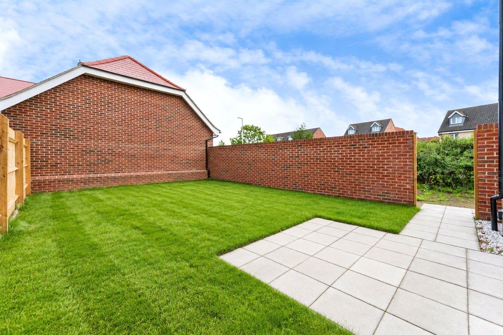 Property photo 2 of 14 Picture No. 26