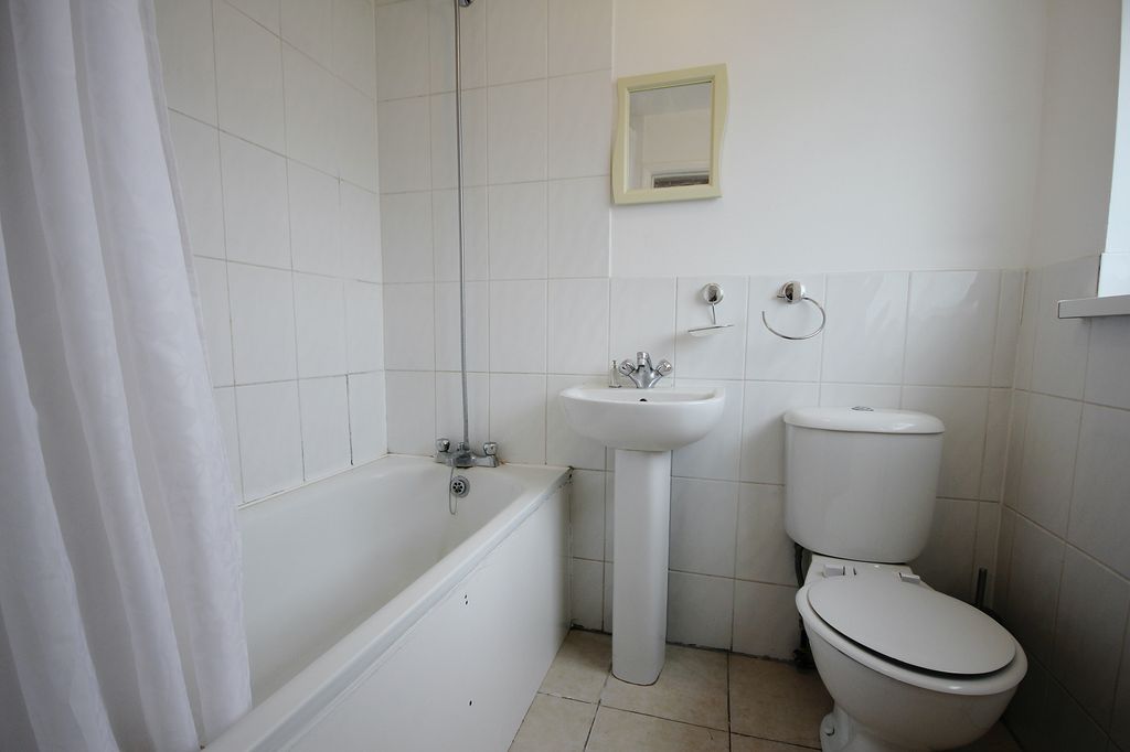 Property photo 3 of 3