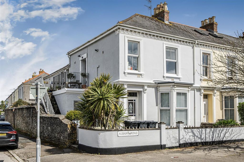 Property photo 1 of 14