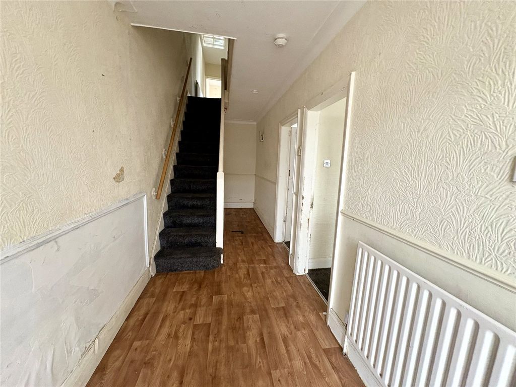 Property photo 2 of 19 Picture No. 03