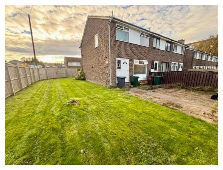 Property photo 2 of 13