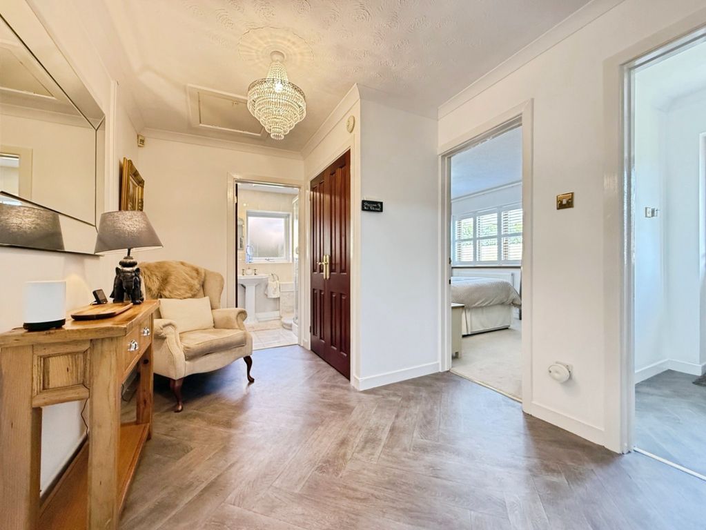 Property photo 3 of 29 4396235