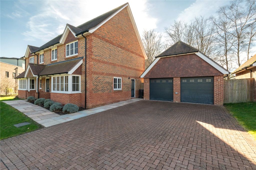 Property photo 2 of 37 Picture No. 68