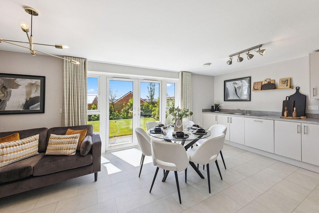 Property photo 2 of 7 R51_1460