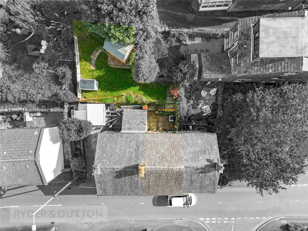 Property photo 2 of 19 Lees Road