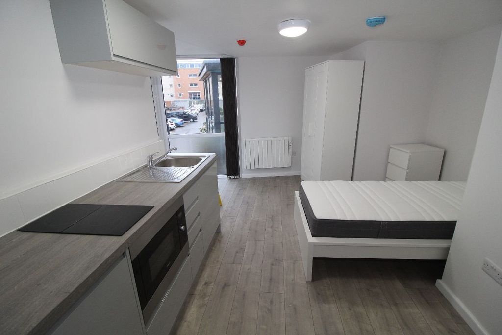 Property photo 2 of 7