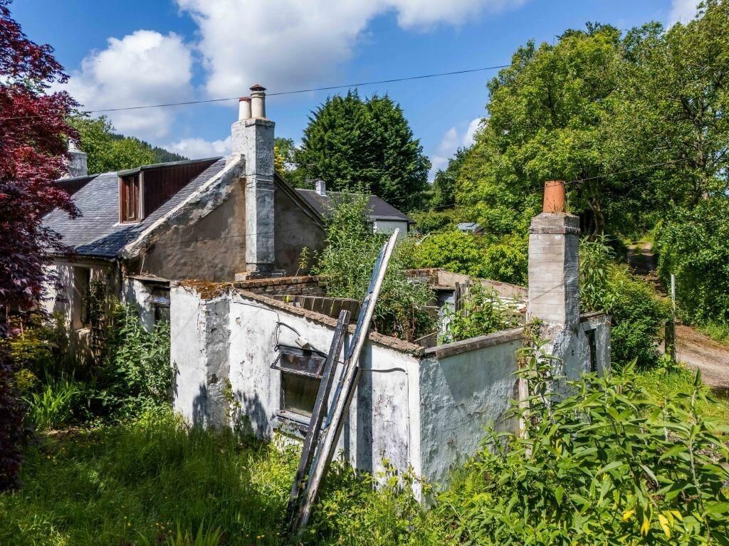 Property photo 1 of 13