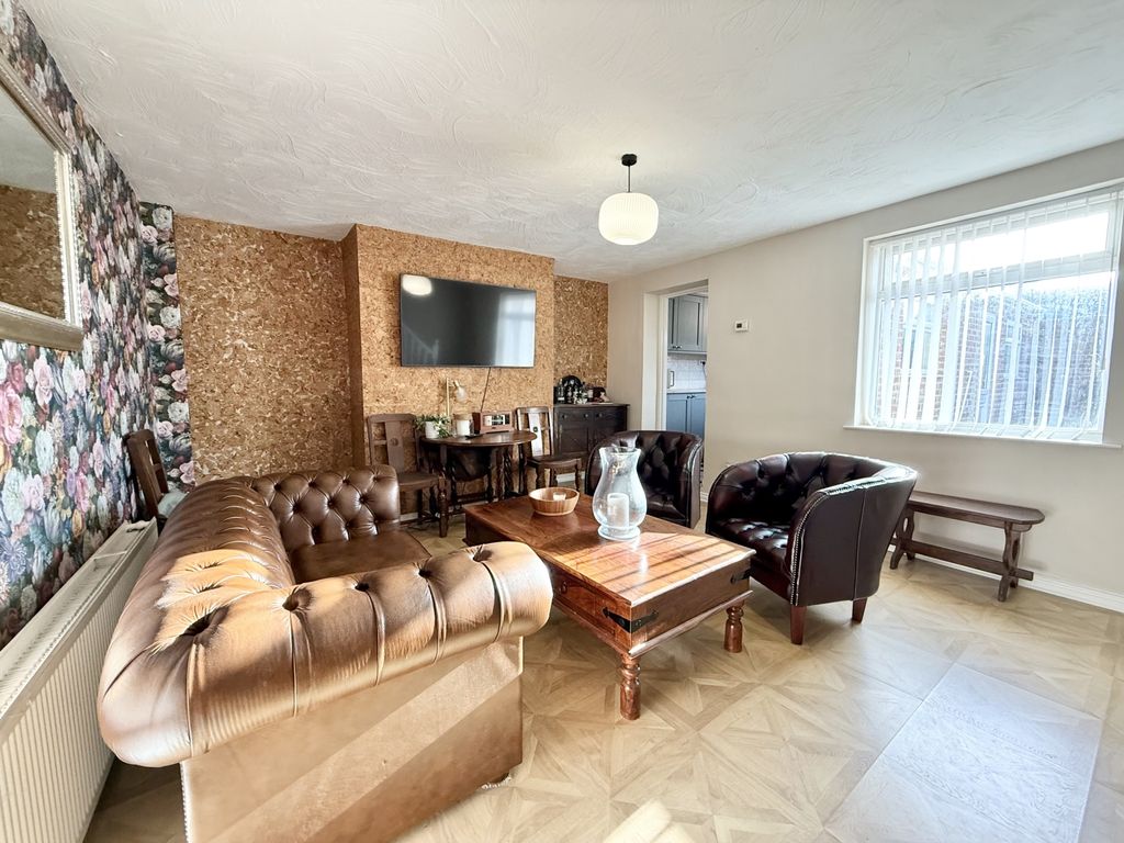 Property photo 3 of 17 Img_6876