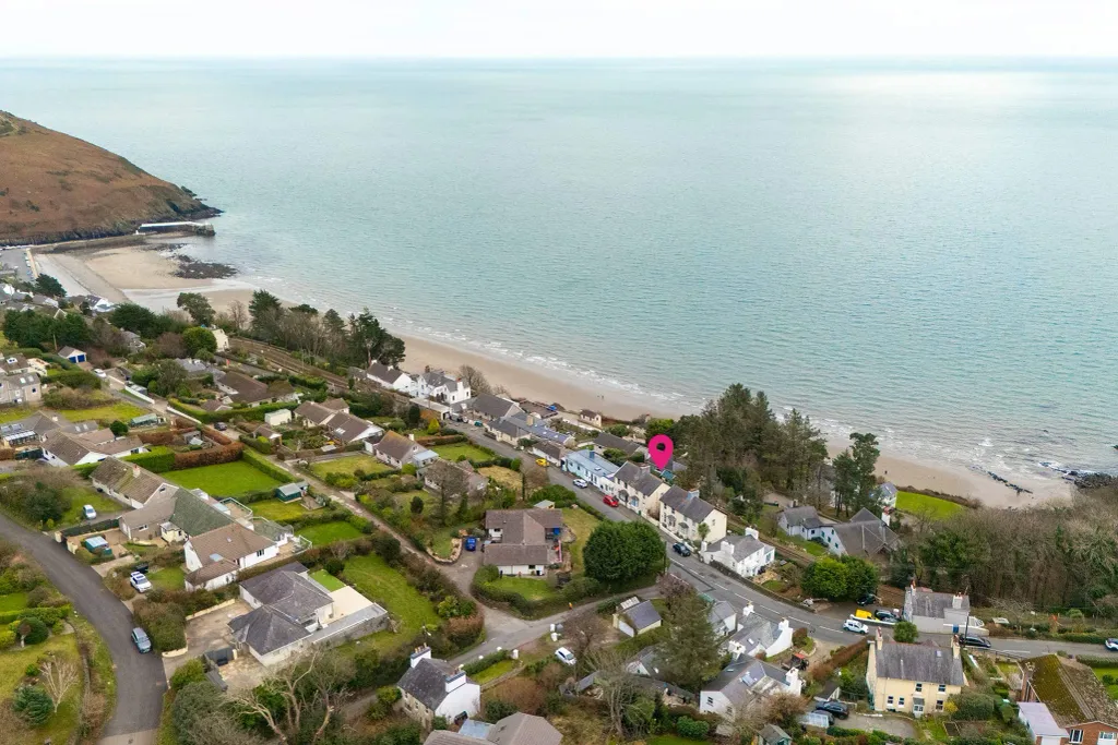 Property photo 2 of 22