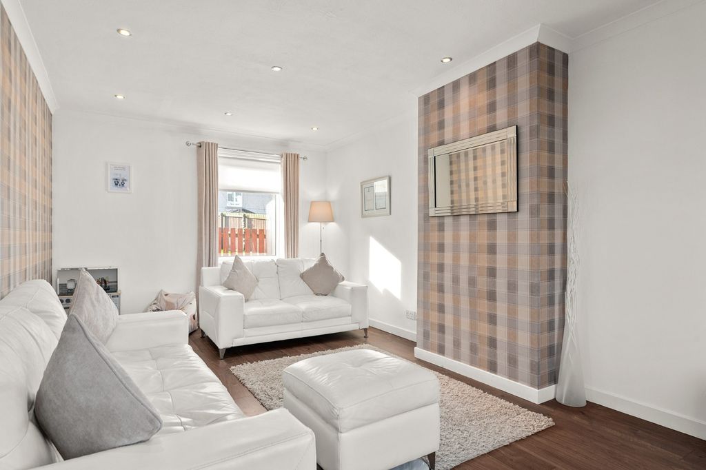Property photo 2 of 23 5439952