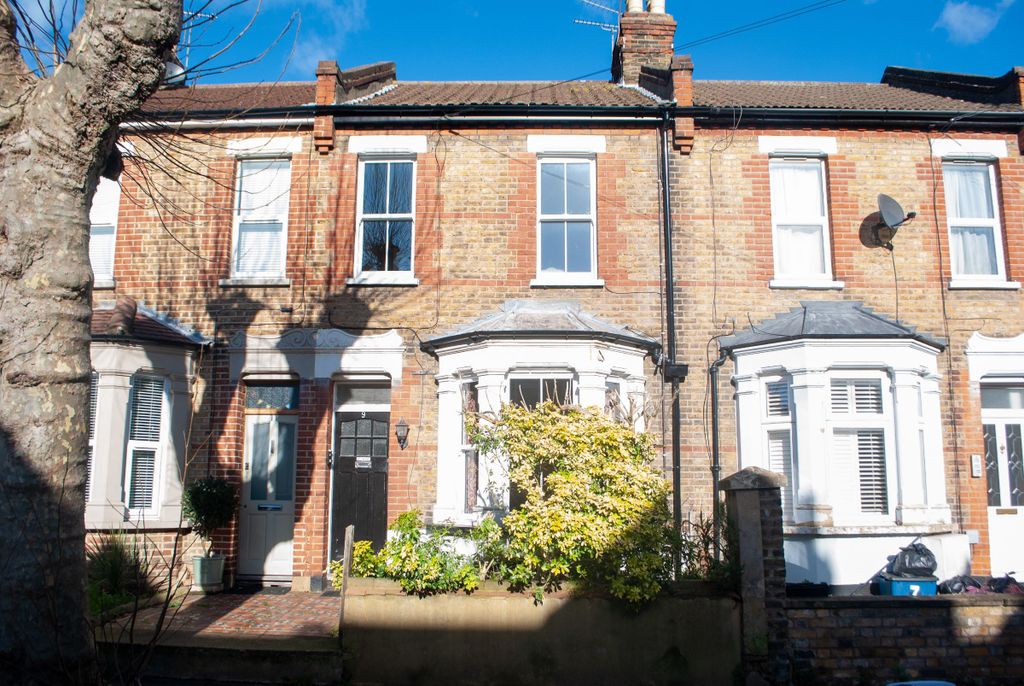 Property photo 1 of 6