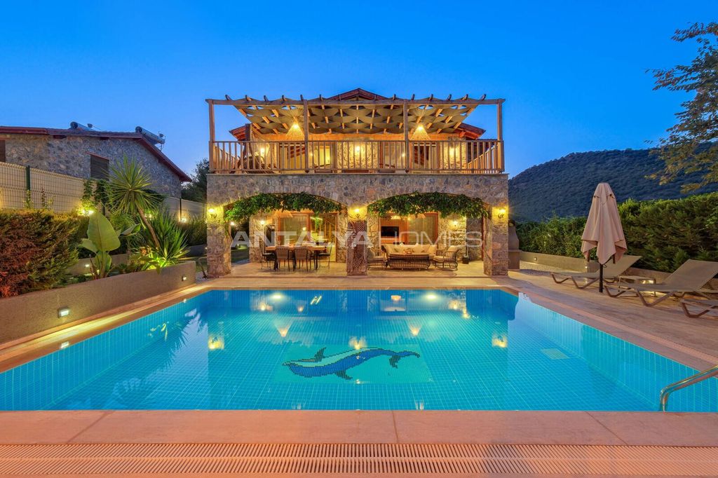 Property photo 2 of 33