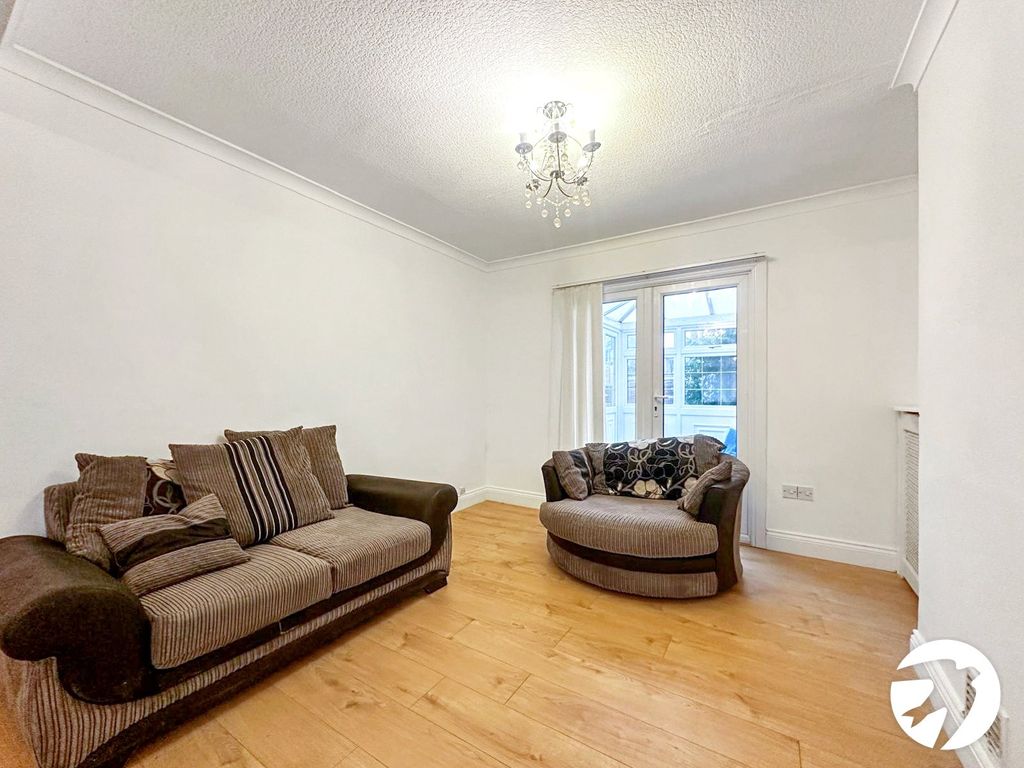 Property photo 3 of 18 Picture No. 09